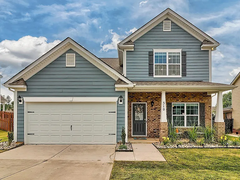 310 Tulip Way